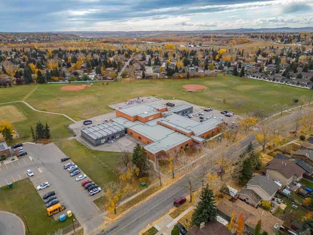 MLS® A2261610 - 11 Deerfield Circle SE in Deer Ridge Calgary, Residential