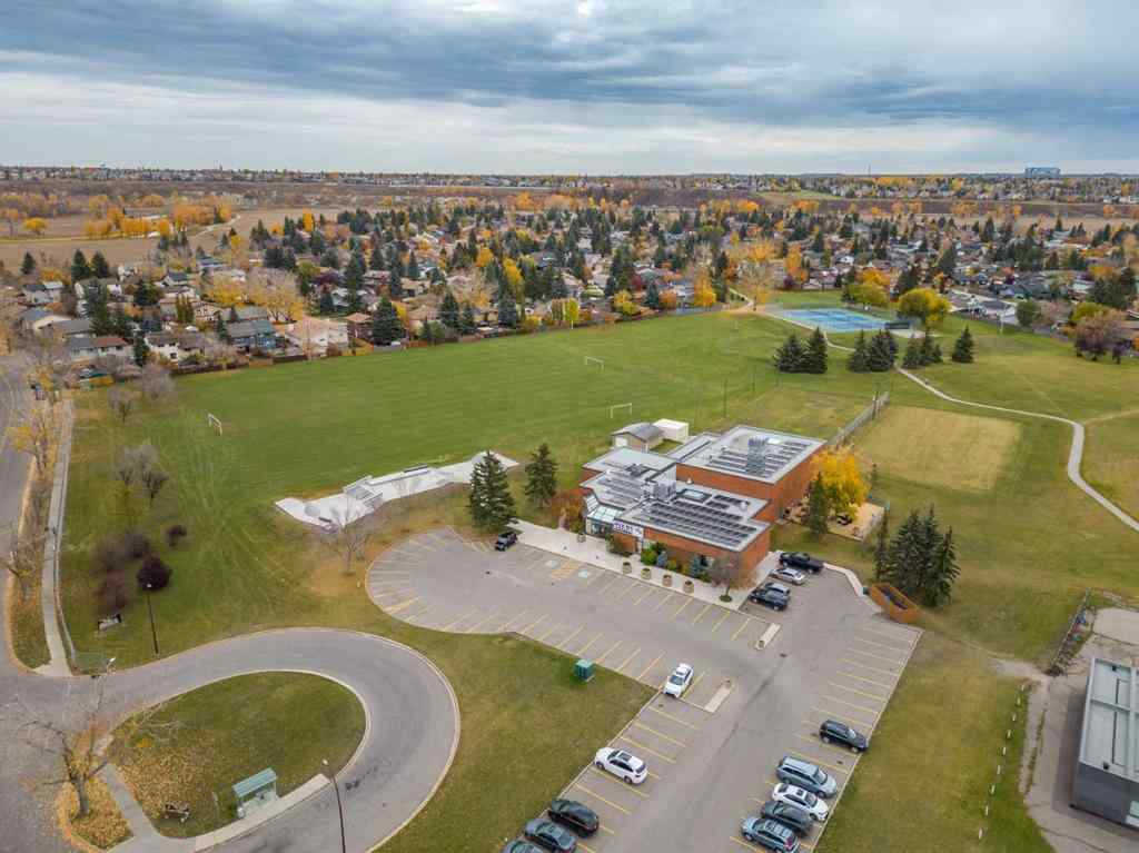 MLS® A2261610 - 11 Deerfield Circle SE in Deer Ridge Calgary, Residential