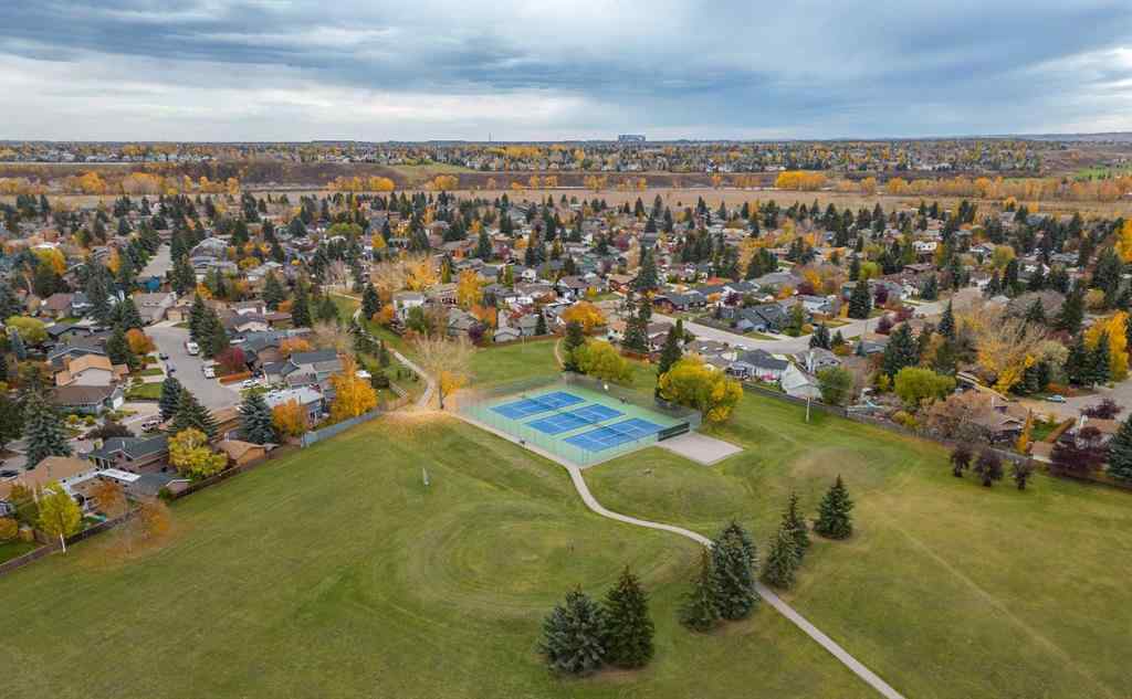 MLS® A2261610 - 11 Deerfield Circle SE in Deer Ridge Calgary, Residential