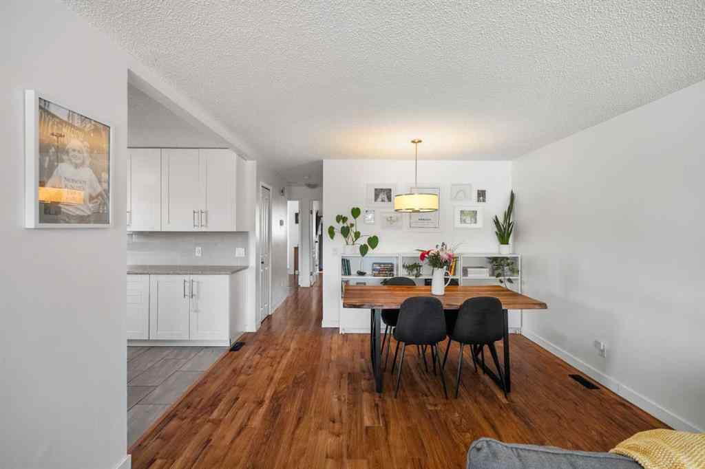 MLS® A2261610 - 11 Deerfield Circle SE in Deer Ridge Calgary, Residential