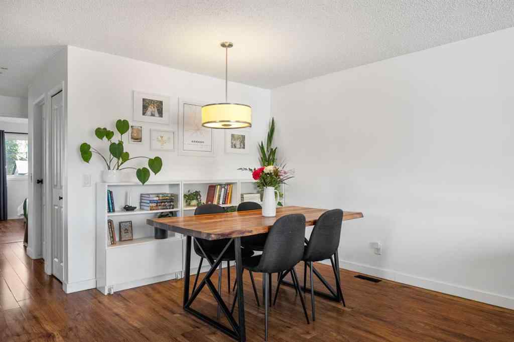 MLS® A2261610 - 11 Deerfield Circle SE in Deer Ridge Calgary, Residential