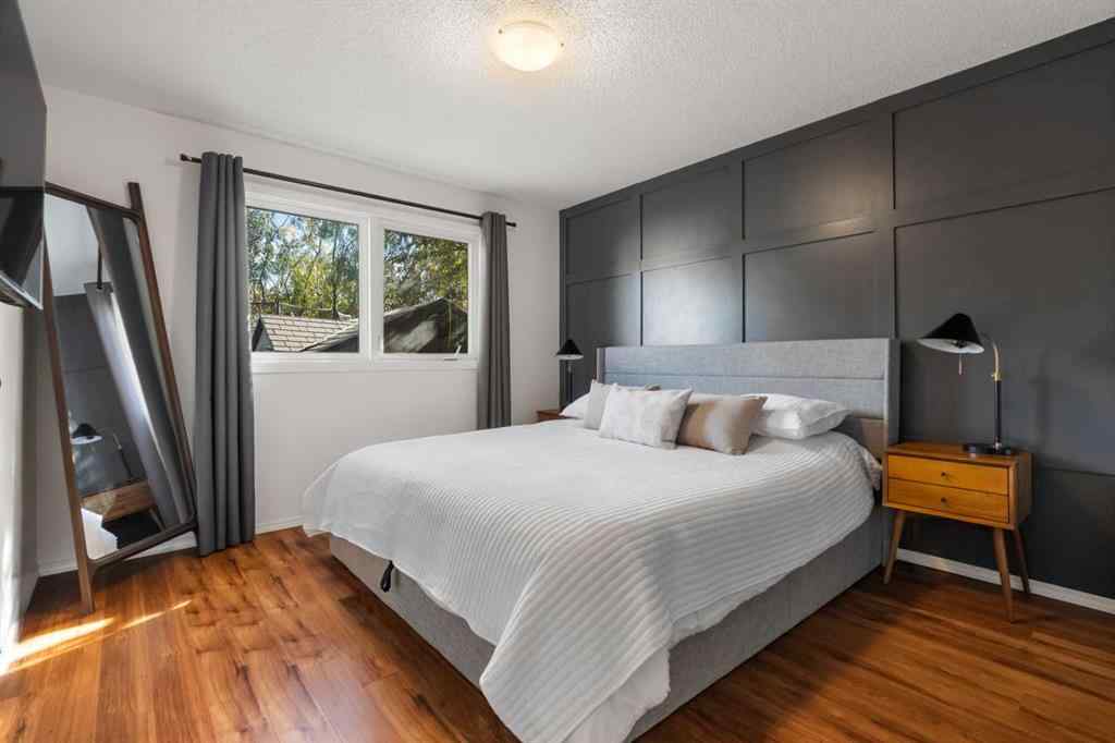 MLS® A2261610 - 11 Deerfield Circle SE in Deer Ridge Calgary, Residential