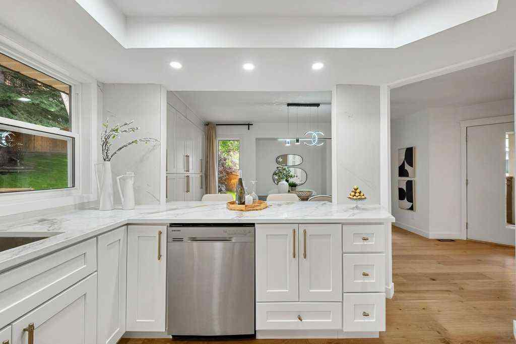 MLS® A2261614 - 113 Straddock Terrace SW in Strathcona Park Calgary, Residential