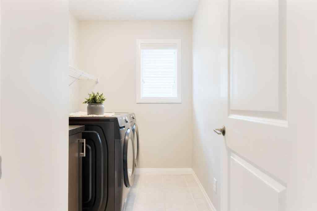 MLS® A2261620 - 49 Sunset Manor  in Sunset Ridge Cochrane, Residential