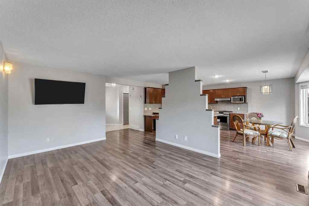 MLS® A2261621 - 22 Cimarron Crescent  in Cimarron Okotoks, Residential