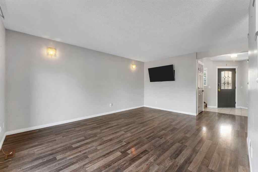 MLS® A2261621 - 22 Cimarron Crescent  in Cimarron Okotoks, Residential