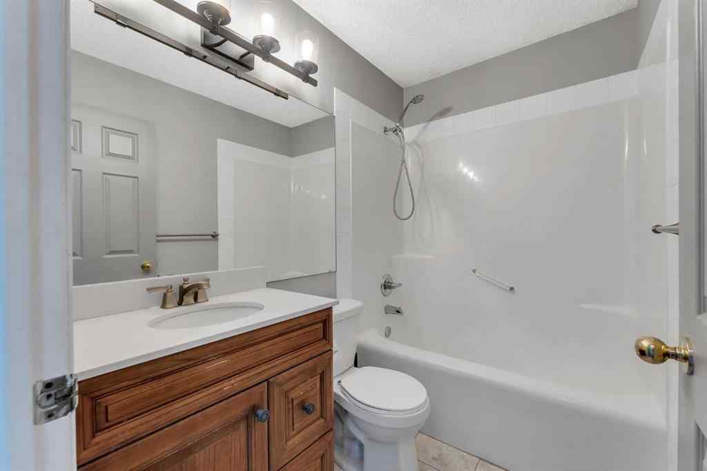 MLS® A2261621 - 22 Cimarron Crescent  in Cimarron Okotoks, Residential