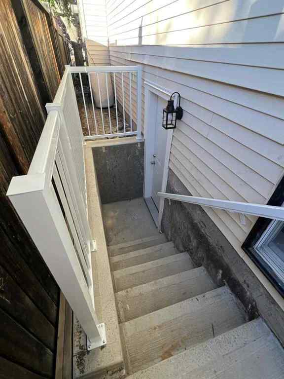 MLS® A2261623 - 77 Shawfield Way SW in Shawnessy Calgary, Residential