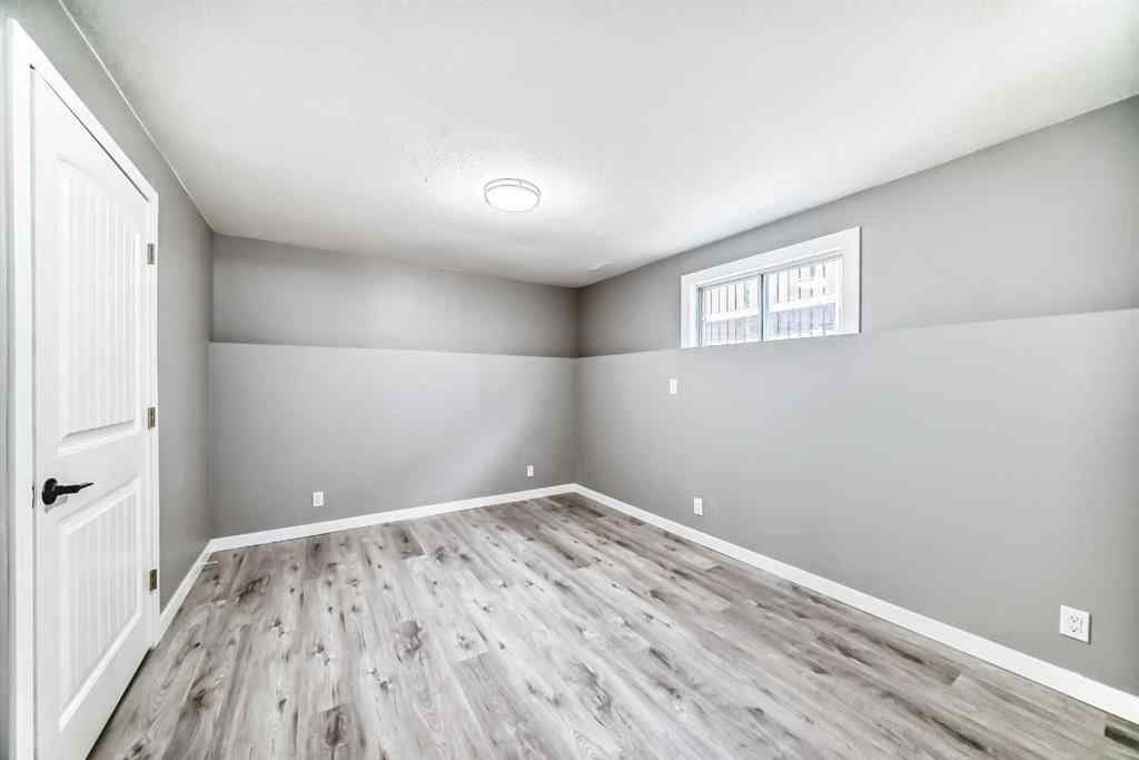 MLS® A2261623 - 77 Shawfield Way SW in Shawnessy Calgary, Residential