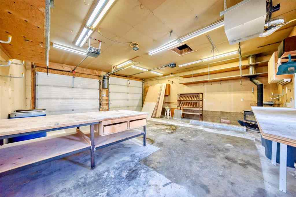 MLS® A2261623 - 77 Shawfield Way SW in Shawnessy Calgary, Residential