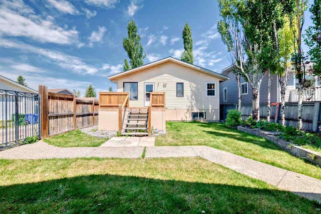 MLS® A2261623 - 77 Shawfield Way SW in Shawnessy Calgary, Residential