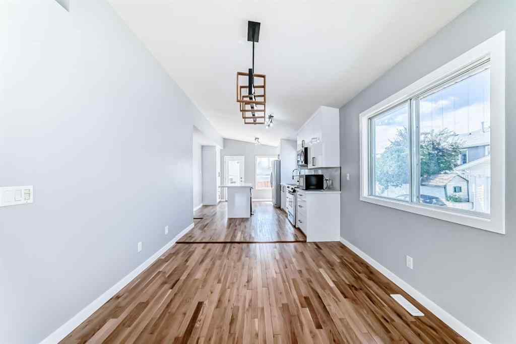 MLS® A2261623 - 77 Shawfield Way SW in Shawnessy Calgary, Residential