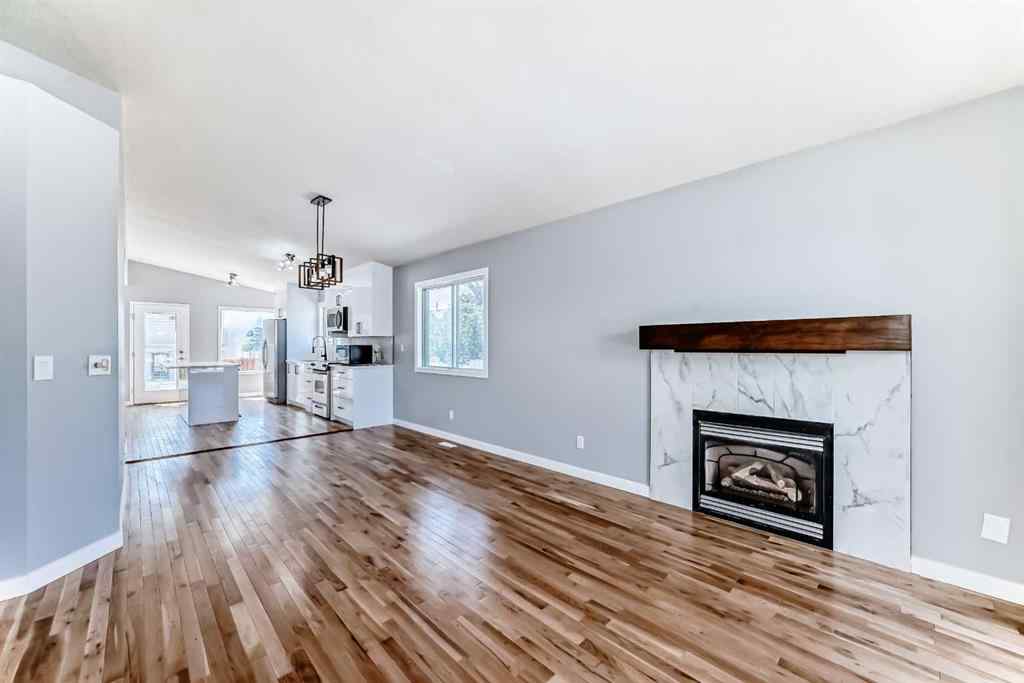 MLS® A2261623 - 77 Shawfield Way SW in Shawnessy Calgary, Residential