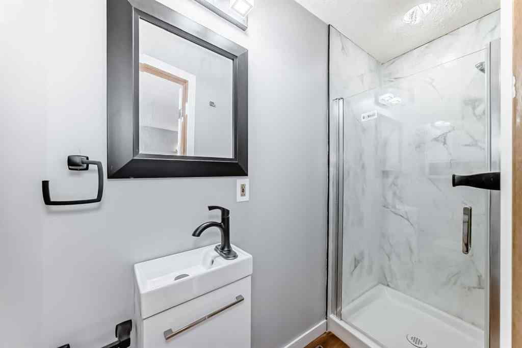 MLS® A2261623 - 77 Shawfield Way SW in Shawnessy Calgary, Residential