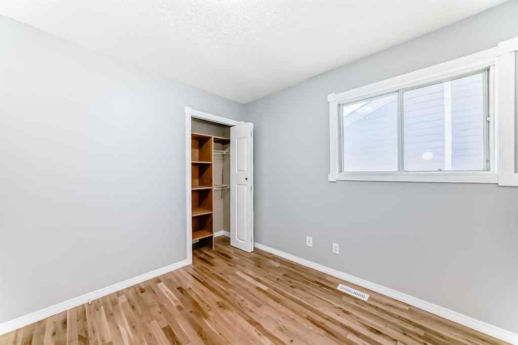 MLS® A2261623 - 77 Shawfield Way SW in Shawnessy Calgary, Residential