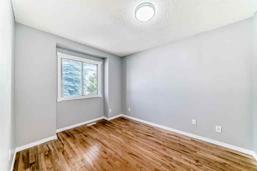 MLS® A2261623 - 77 Shawfield Way SW in Shawnessy Calgary, Residential