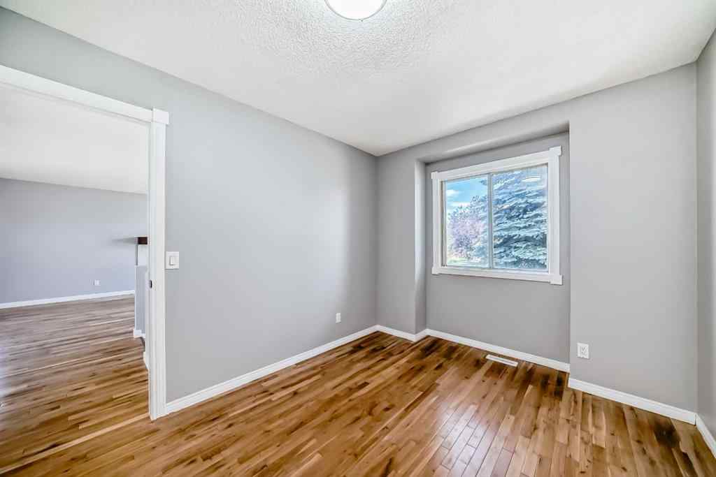 MLS® A2261623 - 77 Shawfield Way SW in Shawnessy Calgary, Residential