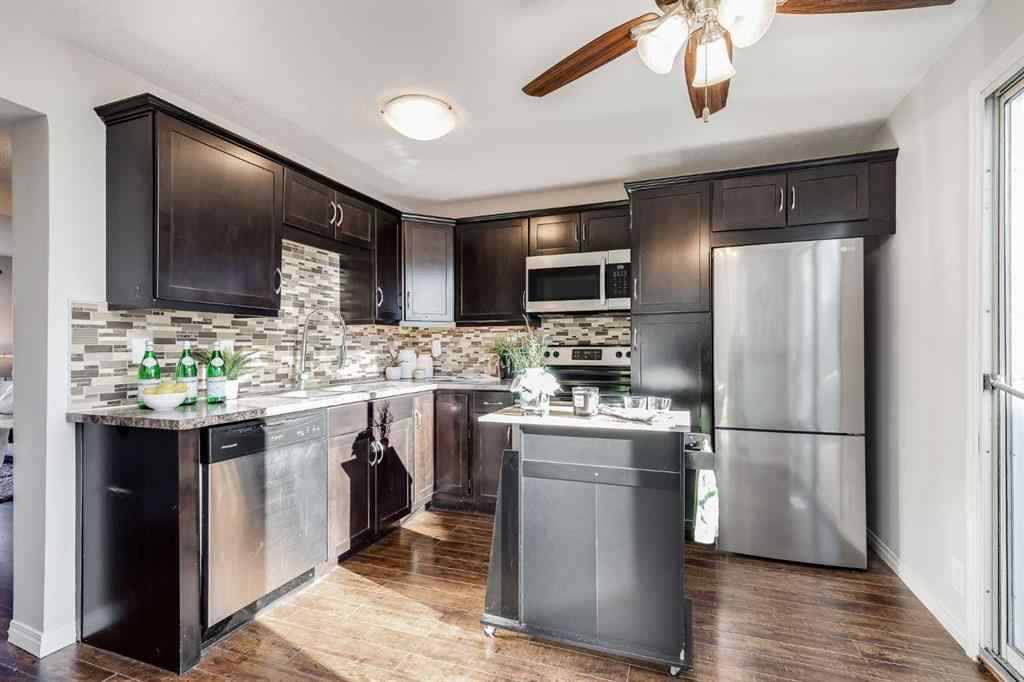 MLS® A2261626 - 292 Falton Drive NE in Falconridge Calgary, Residential