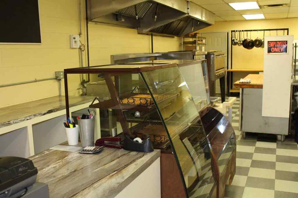 MLS® A2261629 - 114 4th Avenue SW in NONE Manning, Commercial