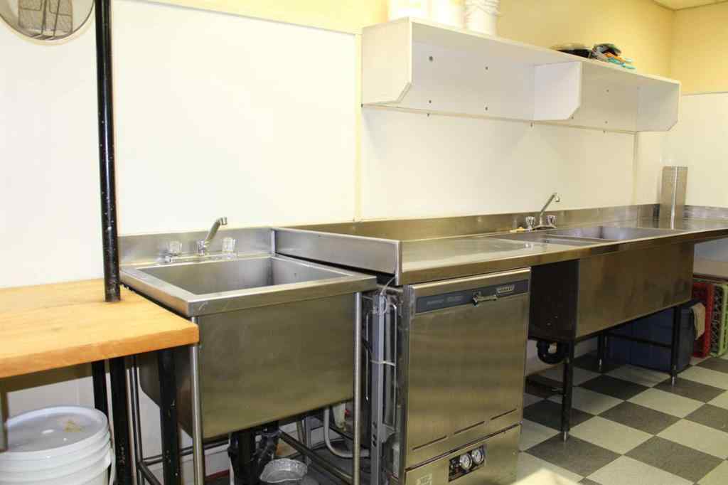 MLS® A2261629 - 114 4th Avenue SW in NONE Manning, Commercial