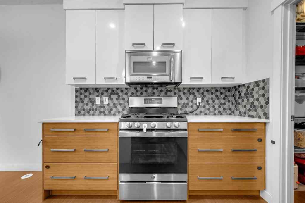 MLS® A2261633 - 233 Cranarch Common SE in Cranston Calgary, Residential