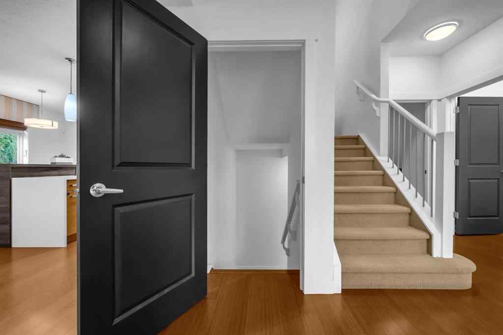 MLS® A2261633 - 233 Cranarch Common SE in Cranston Calgary, Residential