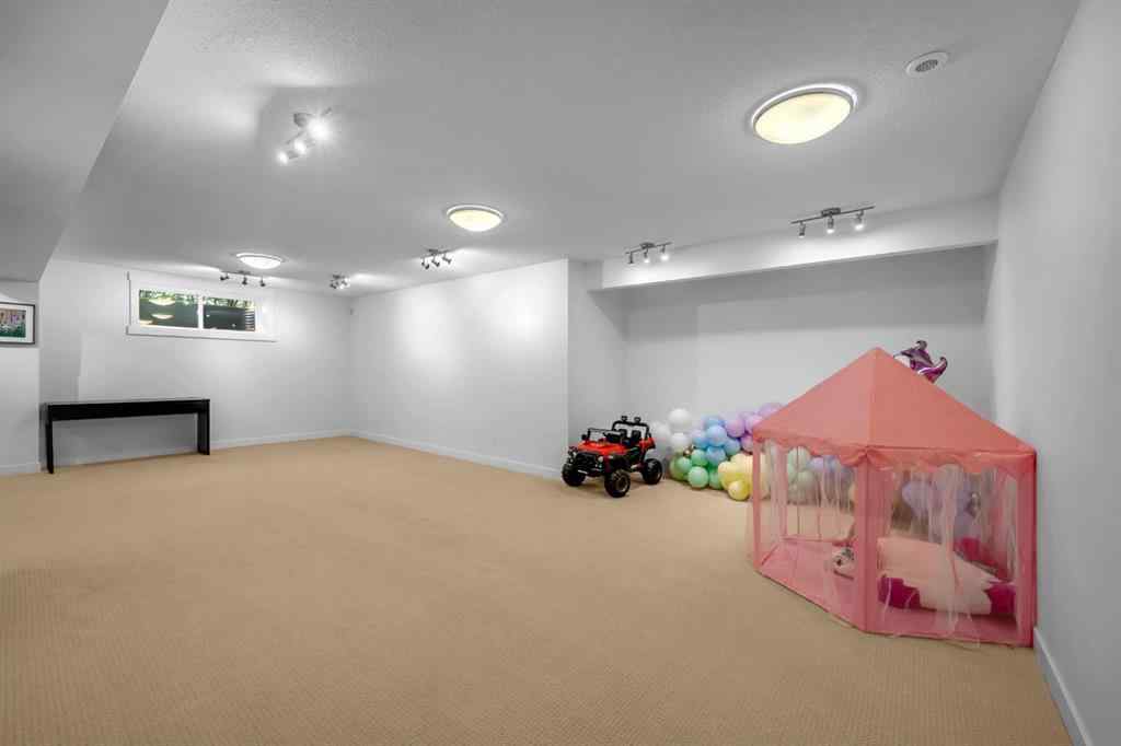 MLS® A2261633 - 233 Cranarch Common SE in Cranston Calgary, Residential