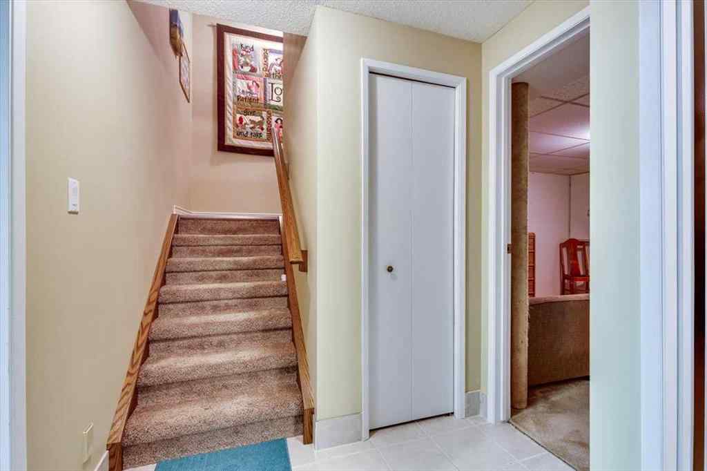 MLS® A2261639 - 4313 46A Avenue  in Parkvale Red Deer, Residential