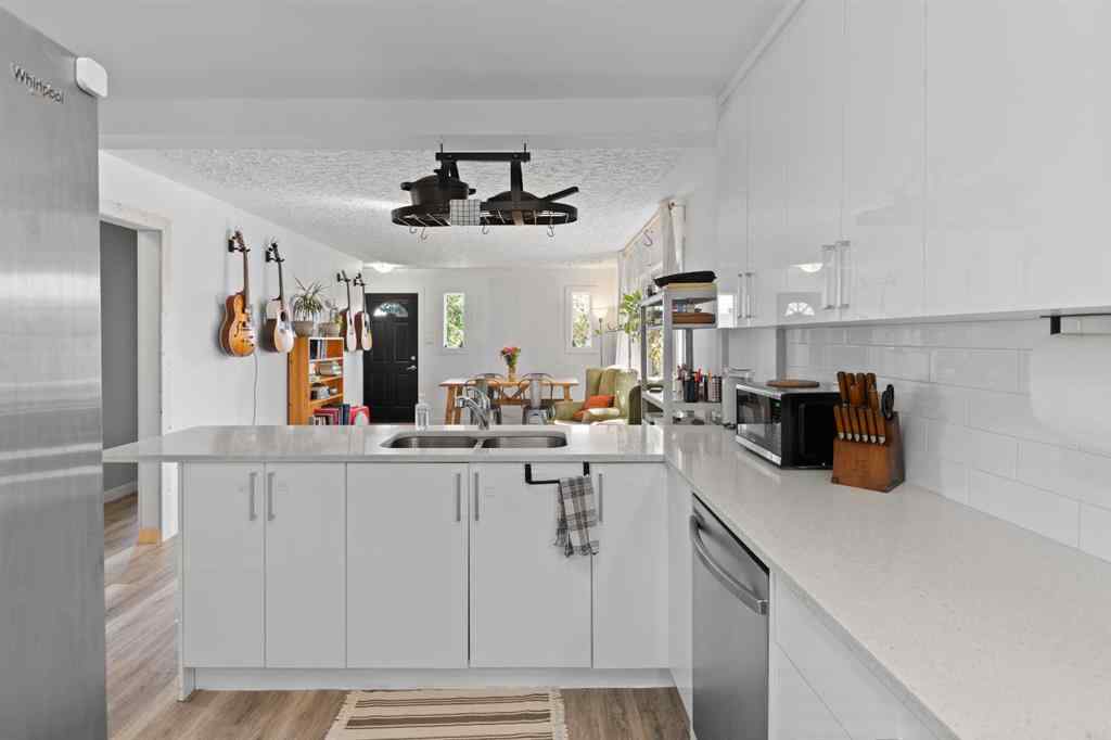 MLS® A2261641 - 228 Lynnwood Drive SE in Ogden Calgary, Residential