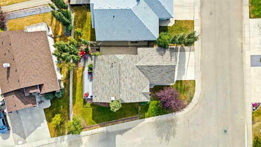 MLS® A2261650 - 79 Hillcrest Boulevard  in Hillview Estates Strathmore, Residential