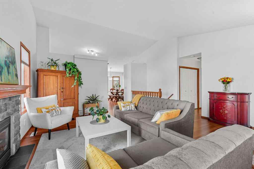 MLS® A2261650 - 79 Hillcrest Boulevard  in Hillview Estates Strathmore, Residential