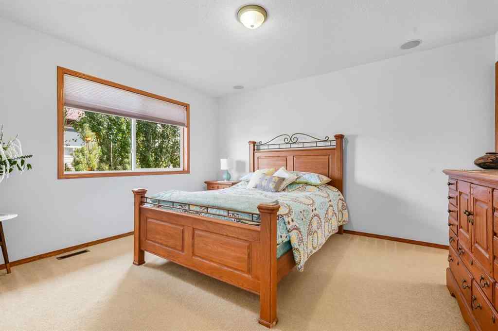 MLS® A2261650 - 79 Hillcrest Boulevard  in Hillview Estates Strathmore, Residential