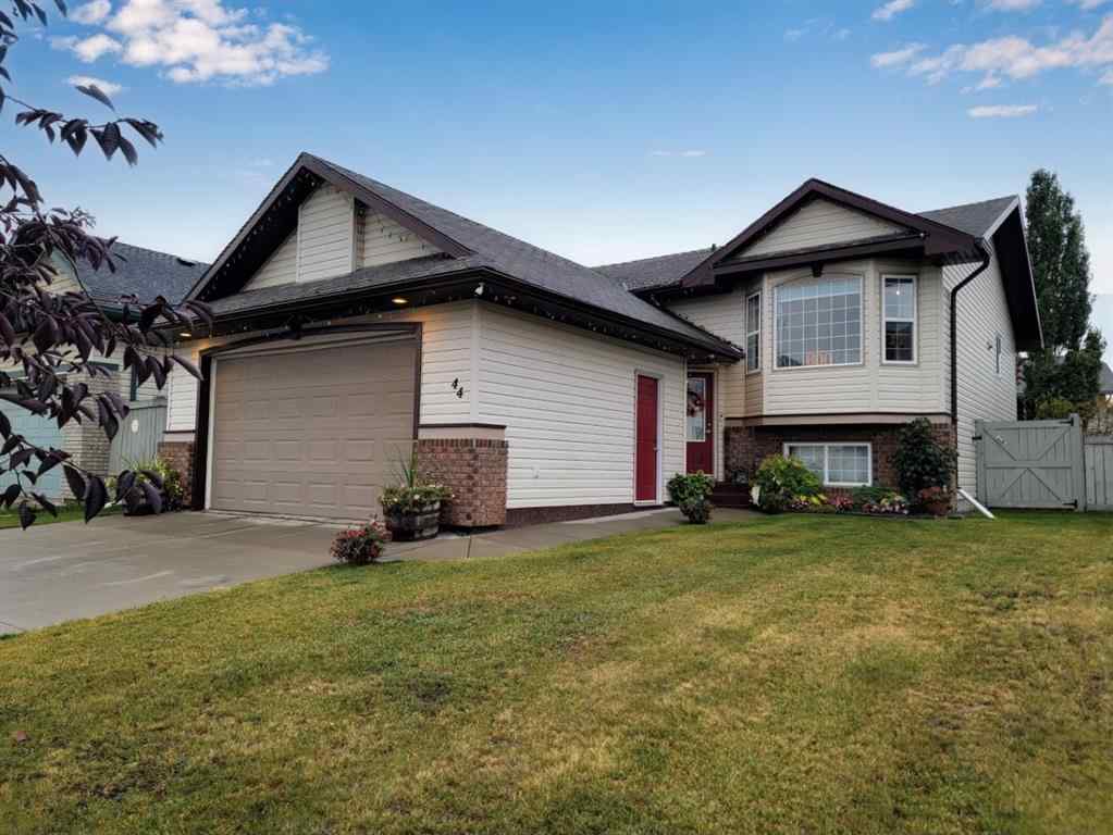 MLS® A2261651 - 44 Pinnacle Way  in Pinnacle Ridge Grande Prairie, Residential
