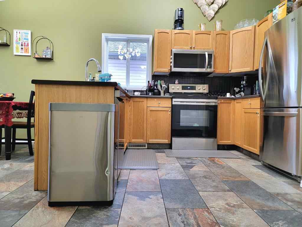 MLS® A2261651 - 44 Pinnacle Way  in Pinnacle Ridge Grande Prairie, Residential