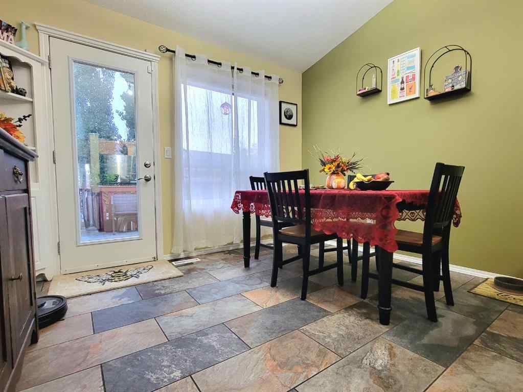 MLS® A2261651 - 44 Pinnacle Way  in Pinnacle Ridge Grande Prairie, Residential