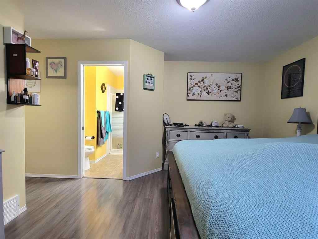 MLS® A2261651 - 44 Pinnacle Way  in Pinnacle Ridge Grande Prairie, Residential