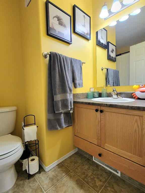 MLS® A2261651 - 44 Pinnacle Way  in Pinnacle Ridge Grande Prairie, Residential