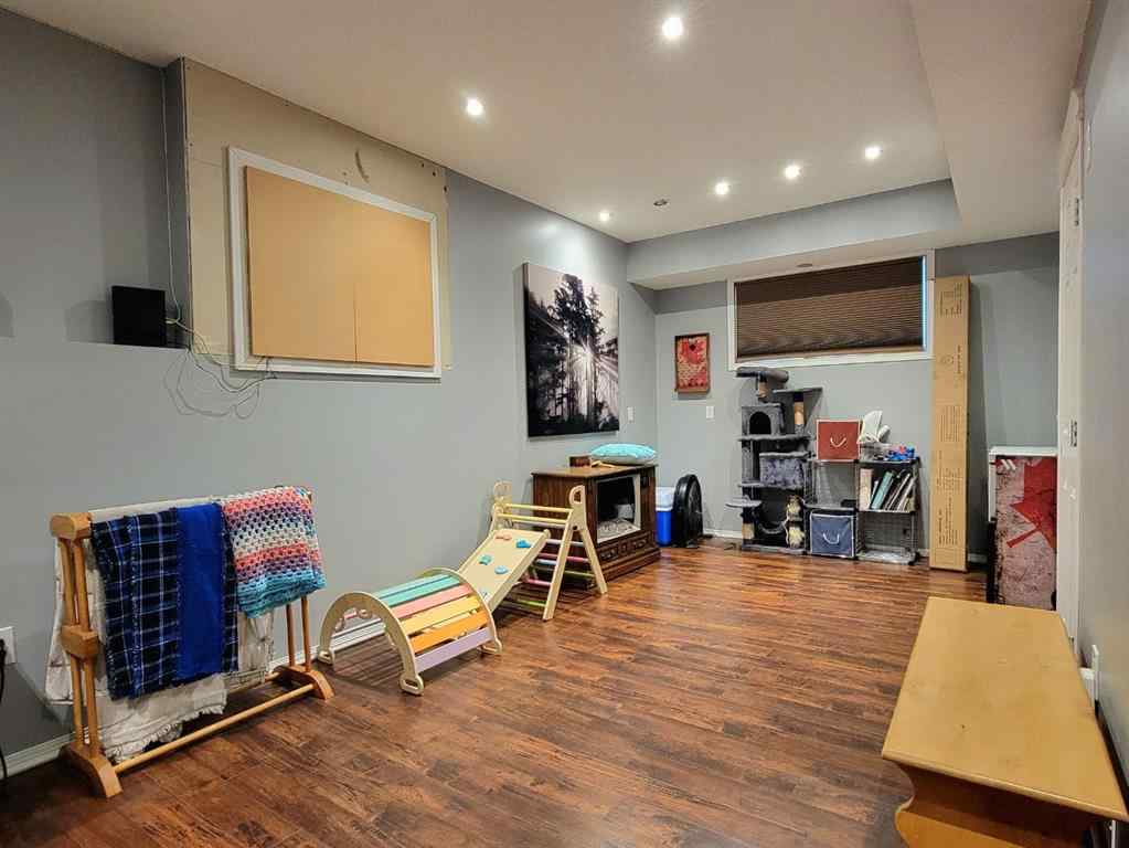 MLS® A2261651 - 44 Pinnacle Way  in Pinnacle Ridge Grande Prairie, Residential