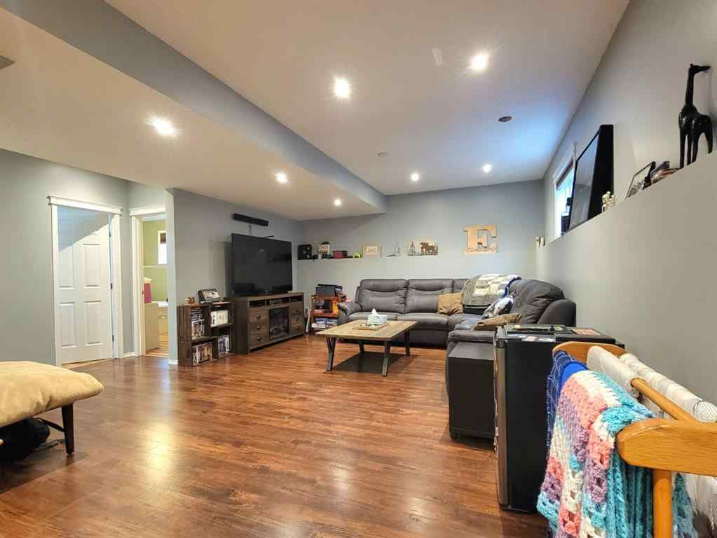 MLS® A2261651 - 44 Pinnacle Way  in Pinnacle Ridge Grande Prairie, Residential