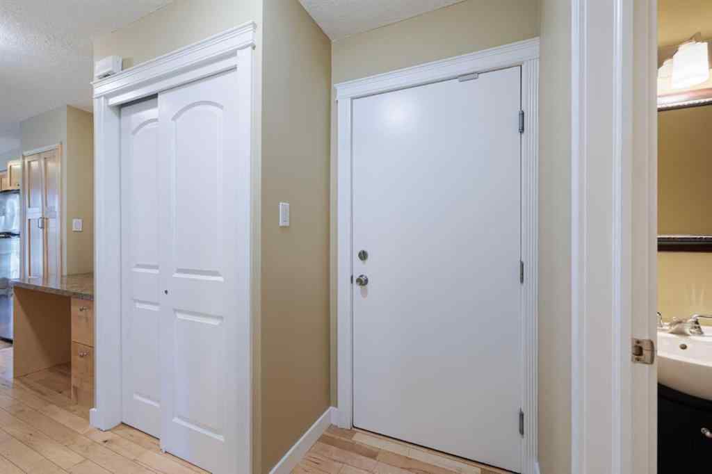 MLS® A2261656 - Unit #10 1715 13 Street SW in Lower Mount Royal Calgary, Residential