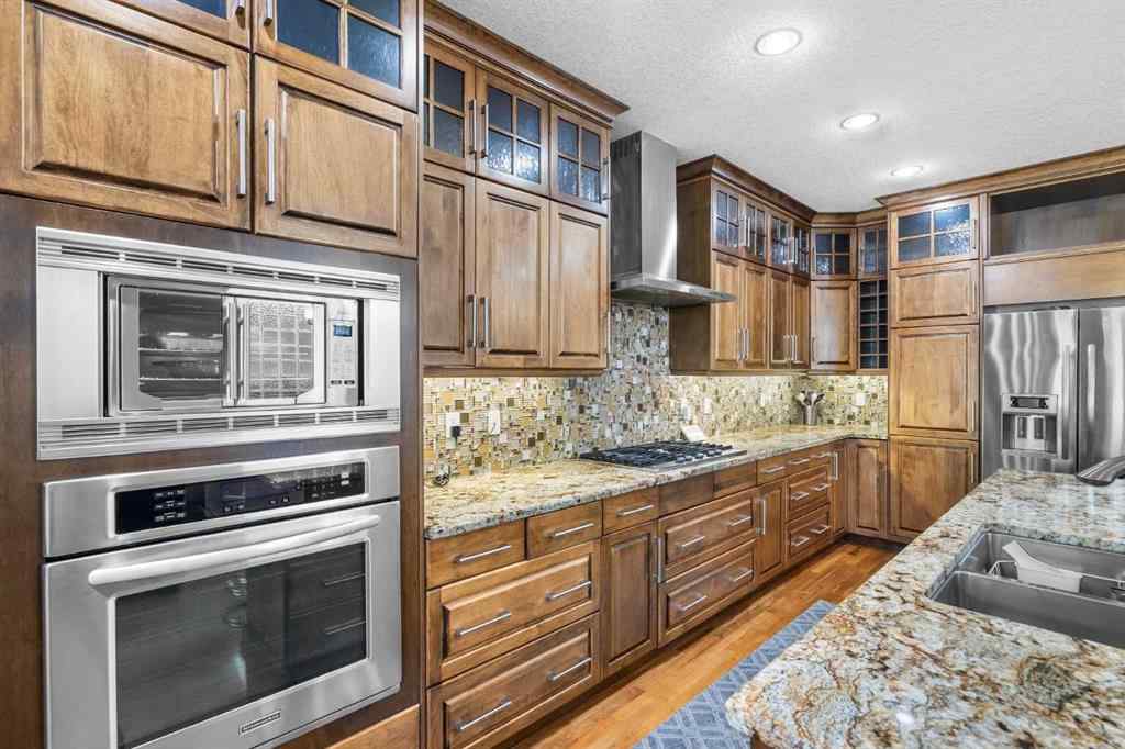 MLS® A2261657 - 120 7 Avenue NE in Crescent Heights Calgary, Residential