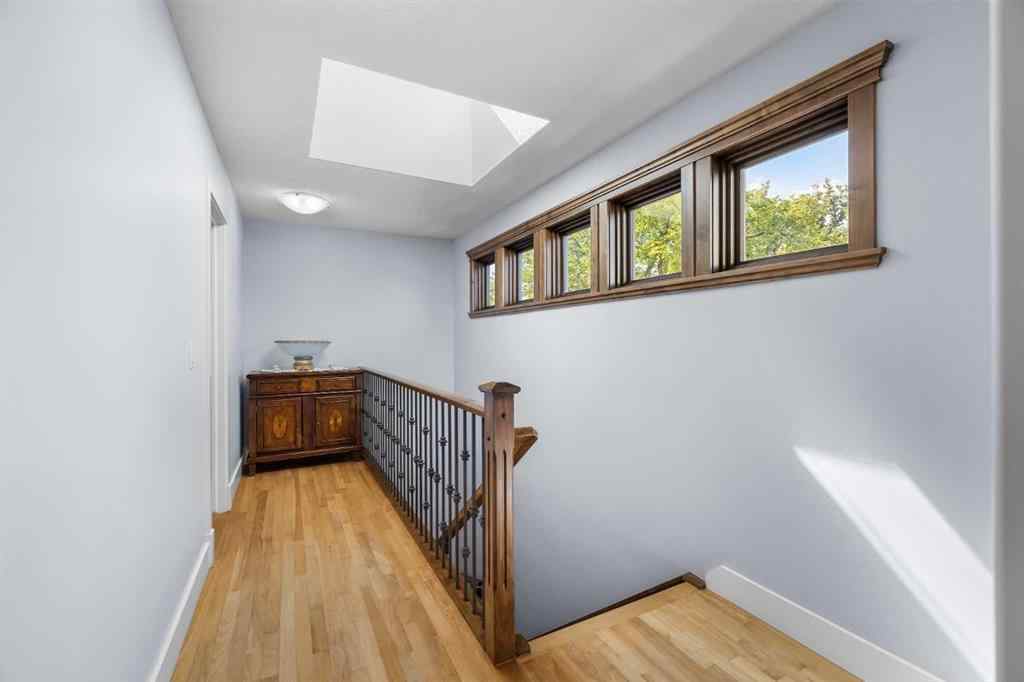 MLS® A2261657 - 120 7 Avenue NE in Crescent Heights Calgary, Residential