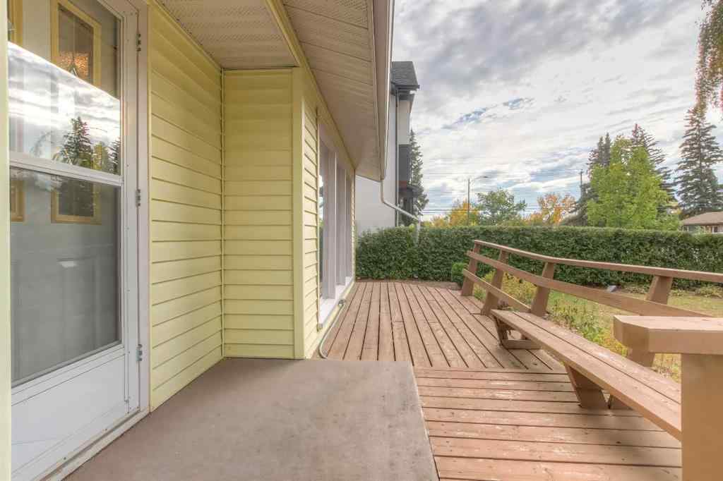 MLS® A2261667 - 82 Wedgewood Drive SW in Wildwood Calgary, Residential