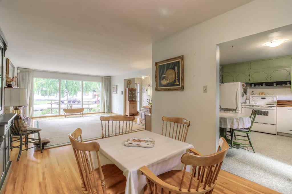 MLS® A2261667 - 82 Wedgewood Drive SW in Wildwood Calgary, Residential