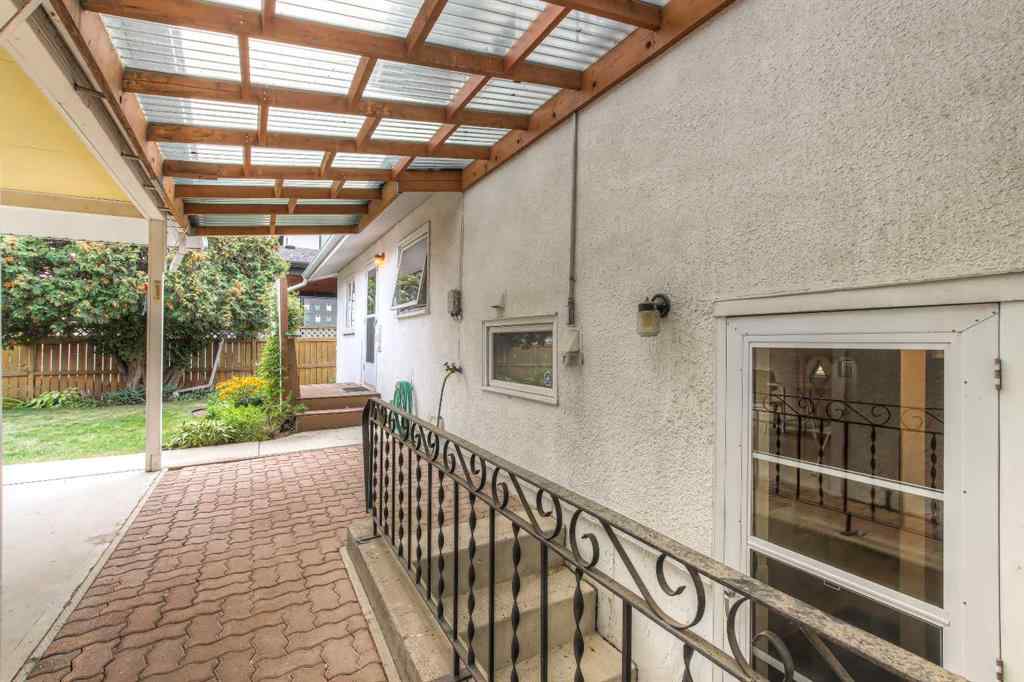 MLS® A2261667 - 82 Wedgewood Drive SW in Wildwood Calgary, Residential