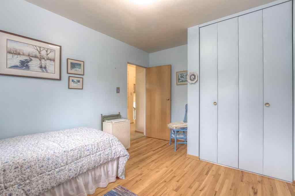 MLS® A2261667 - 82 Wedgewood Drive SW in Wildwood Calgary, Residential