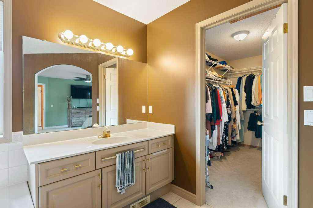 MLS® A2261671 - 10 Grande Point Estates  in Grande Pointe Estates Strathmore, Residential