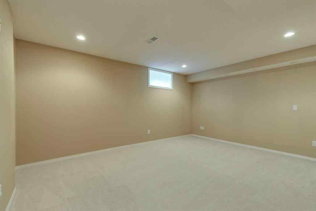 MLS® A2261673 - 2208 Sirocco Drive SW in Signal Hill Calgary, Residential