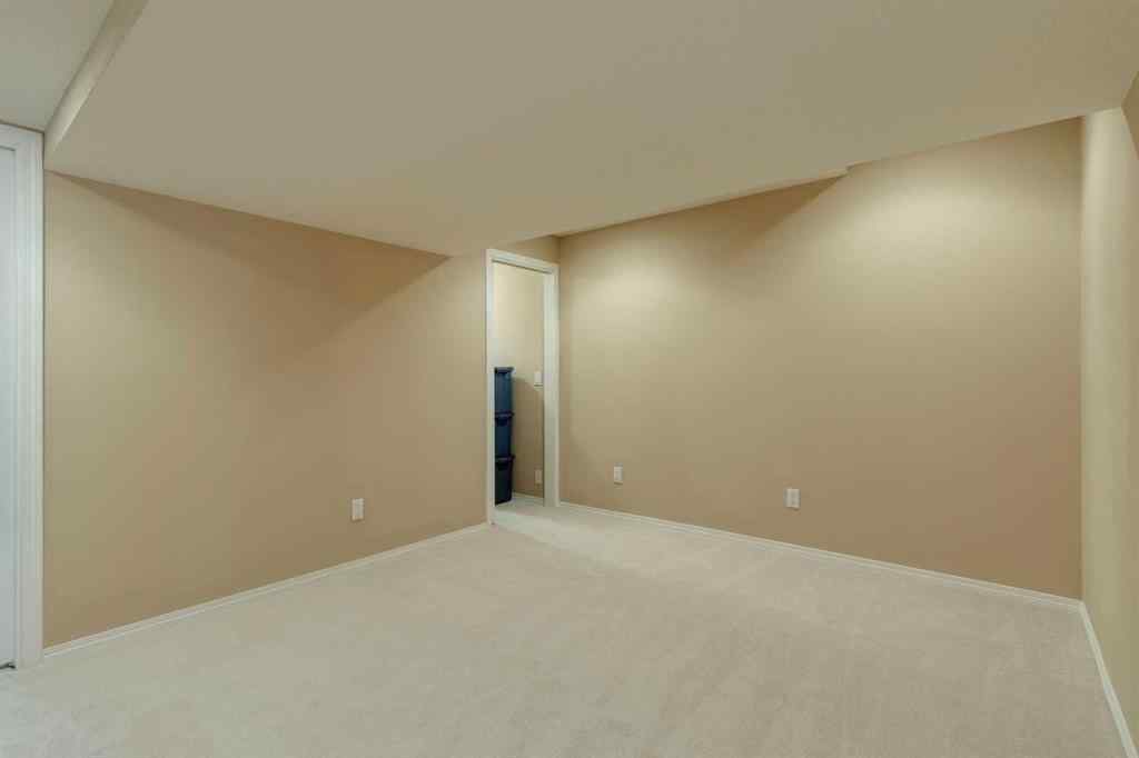 MLS® A2261673 - 2208 Sirocco Drive SW in Signal Hill Calgary, Residential