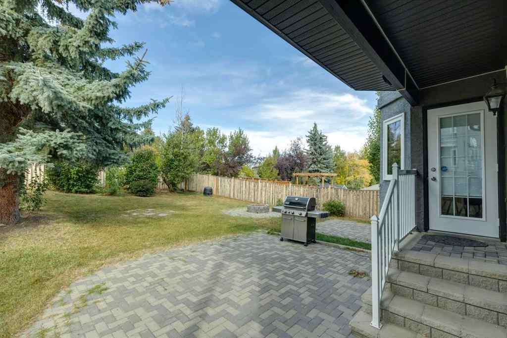 MLS® A2261673 - 2208 Sirocco Drive SW in Signal Hill Calgary, Residential